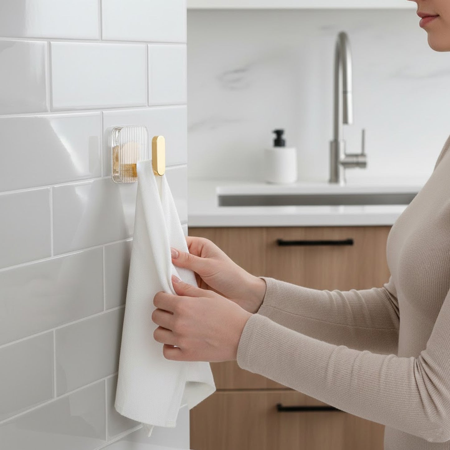 Self Adhesive Wall Hooks Gold 8 pcs -
